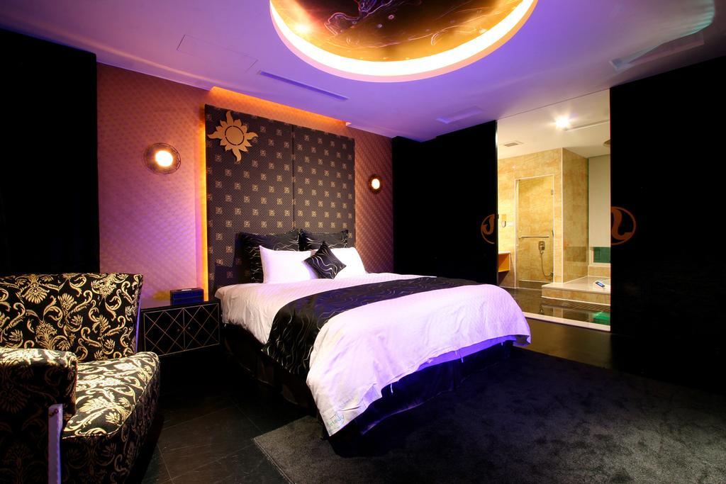 Melody Motel Keelung Luaran gambar